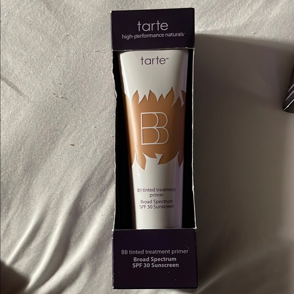 Tarte High Performance 12 hour BB Tinted primer treatment primer spf 30.